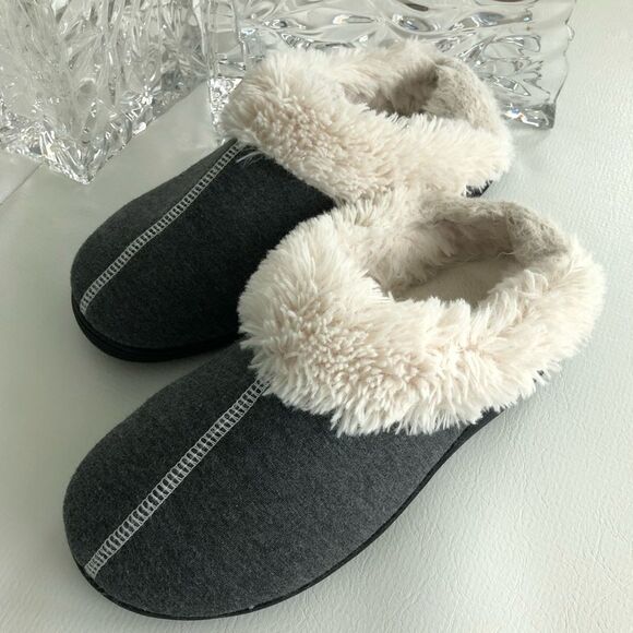 ISOTONER HOODBACK SLIPPERS - Picture 12 of 16